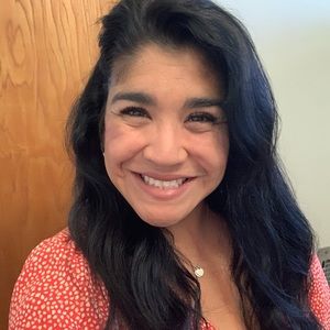 Meet your Posher, Leslie